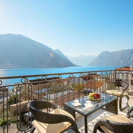 2Montenegro Limeta Apartments With Pool 코토르 외부 사진