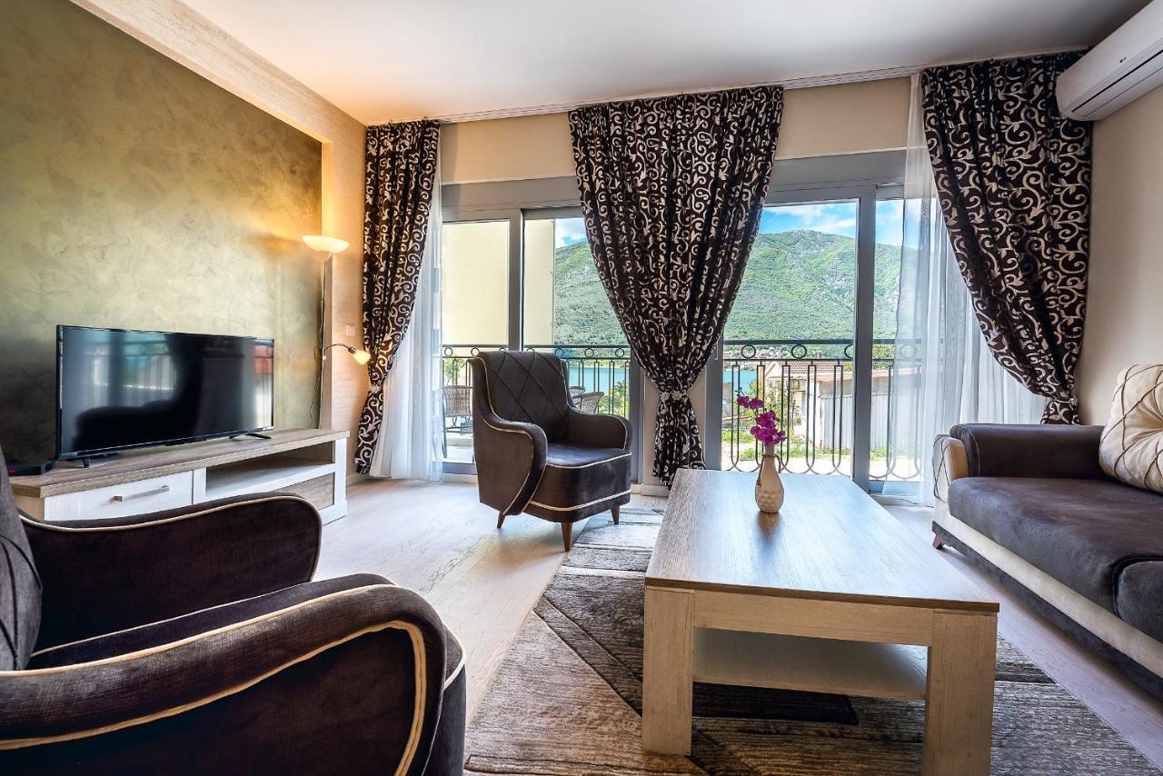 2Montenegro Limeta Apartments With Pool 코토르 외부 사진