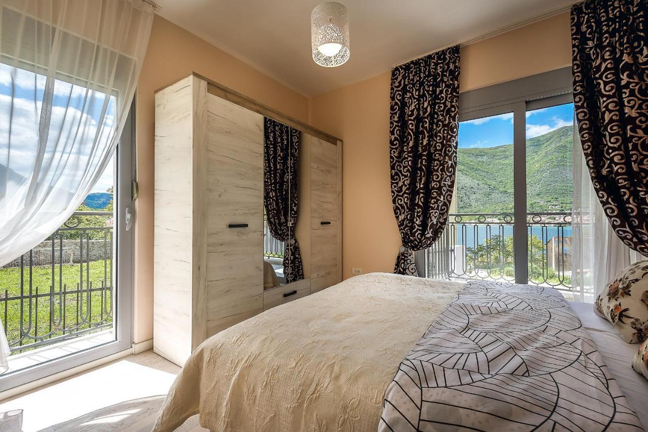2Montenegro Limeta Apartments With Pool 코토르 외부 사진