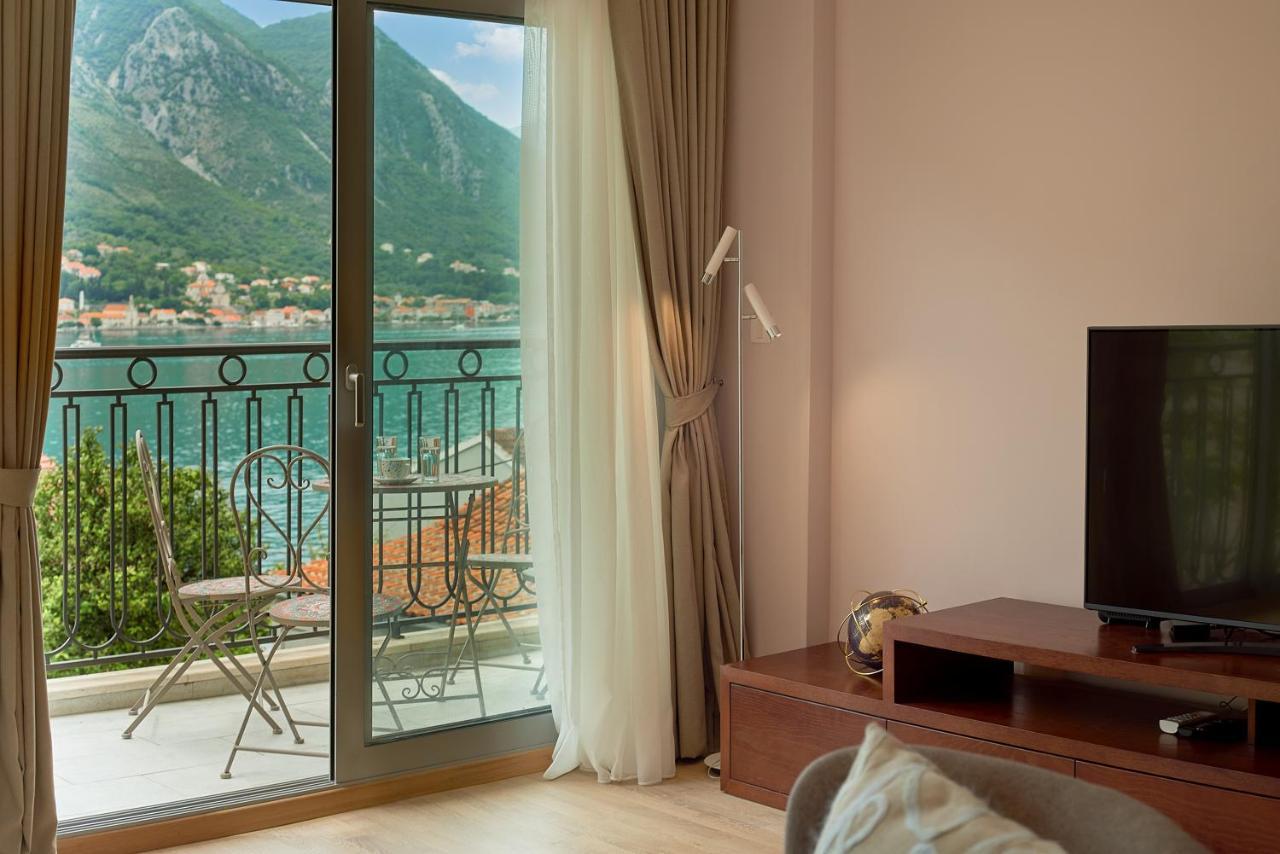 2Montenegro Limeta Apartments With Pool 코토르 외부 사진